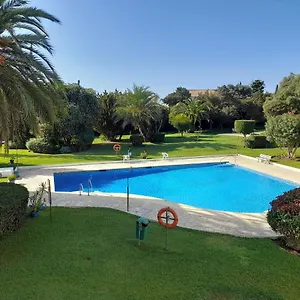 With Pool Near The Appartement
