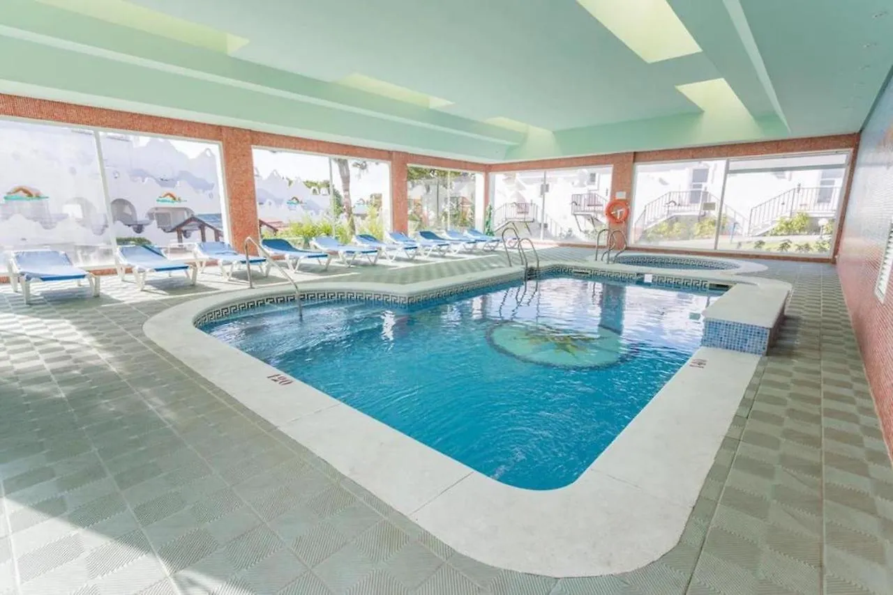 Casa Romero - Beautiful Villa, Best Corner By Pools,Resort Facilities, Full Kitchen, 3 Terraces, Internet Marbella 0*,  Spain