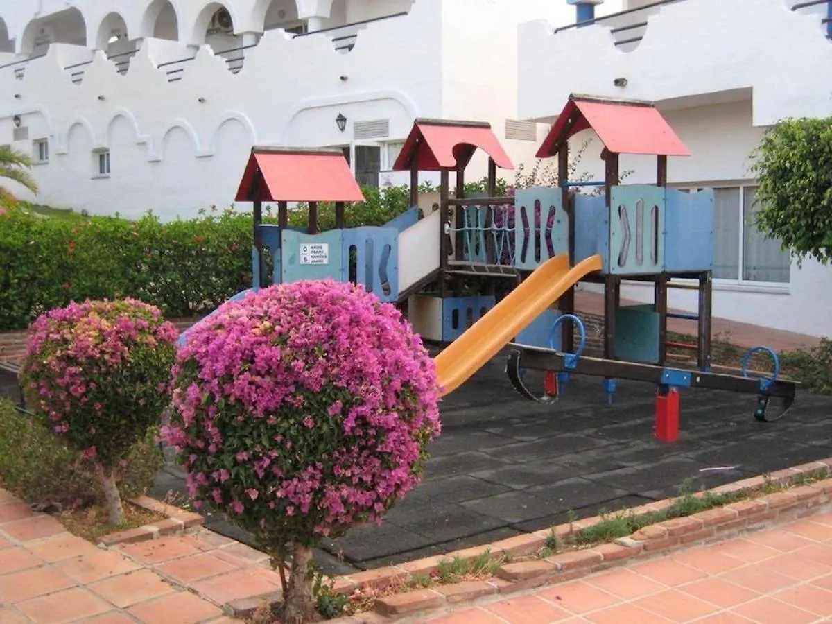 Casa Romero - Beautiful Villa, Best Corner By Pools,Resort Facilities, Full Kitchen, 3 Terraces, Internet Marbella Villa